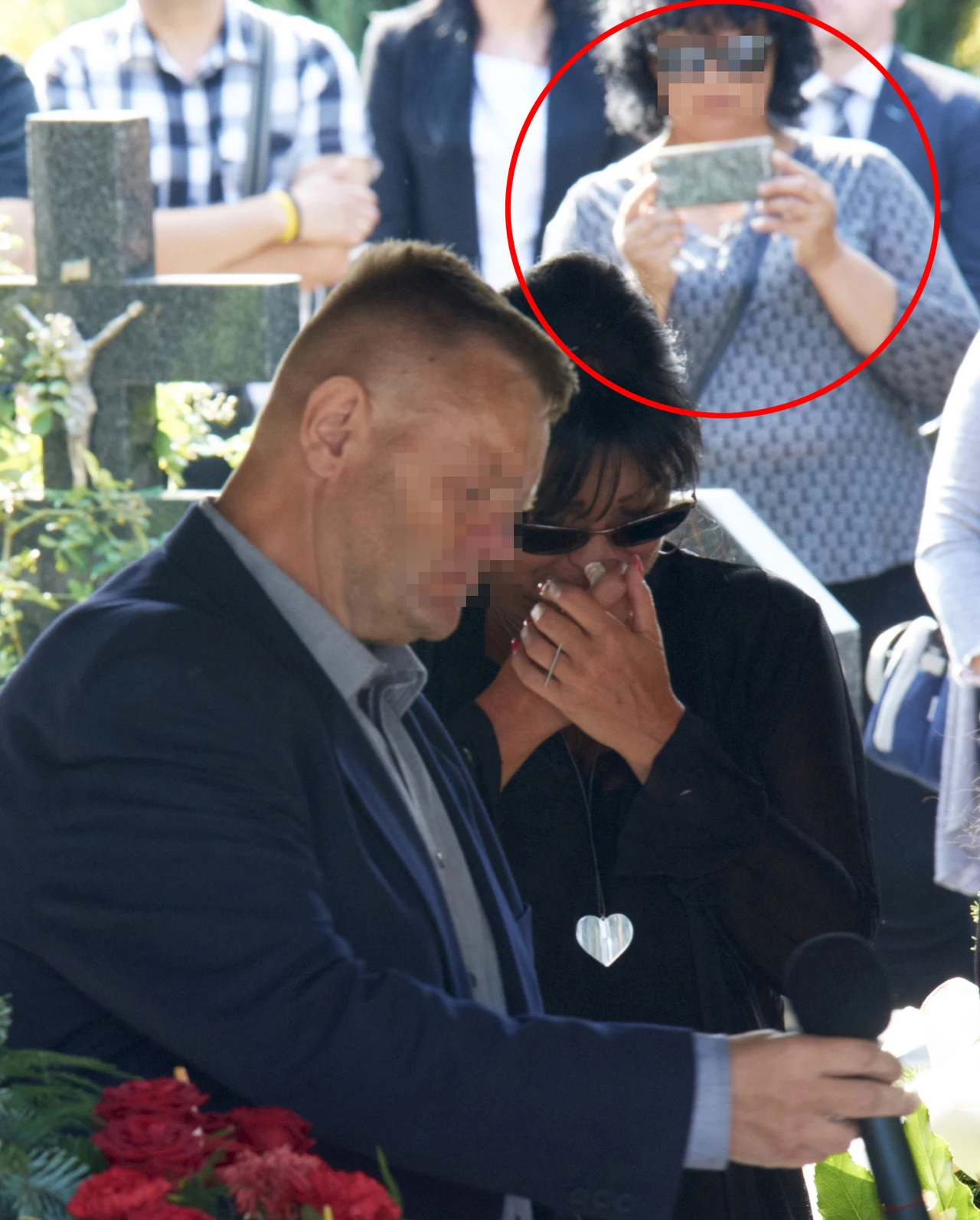 Iwona Pavlović opłakuje przyjaciela, fot. Krzysztof Radzik Iwona Pavlović opłakuje przyjaciela, fot. Krzysztof Radzik