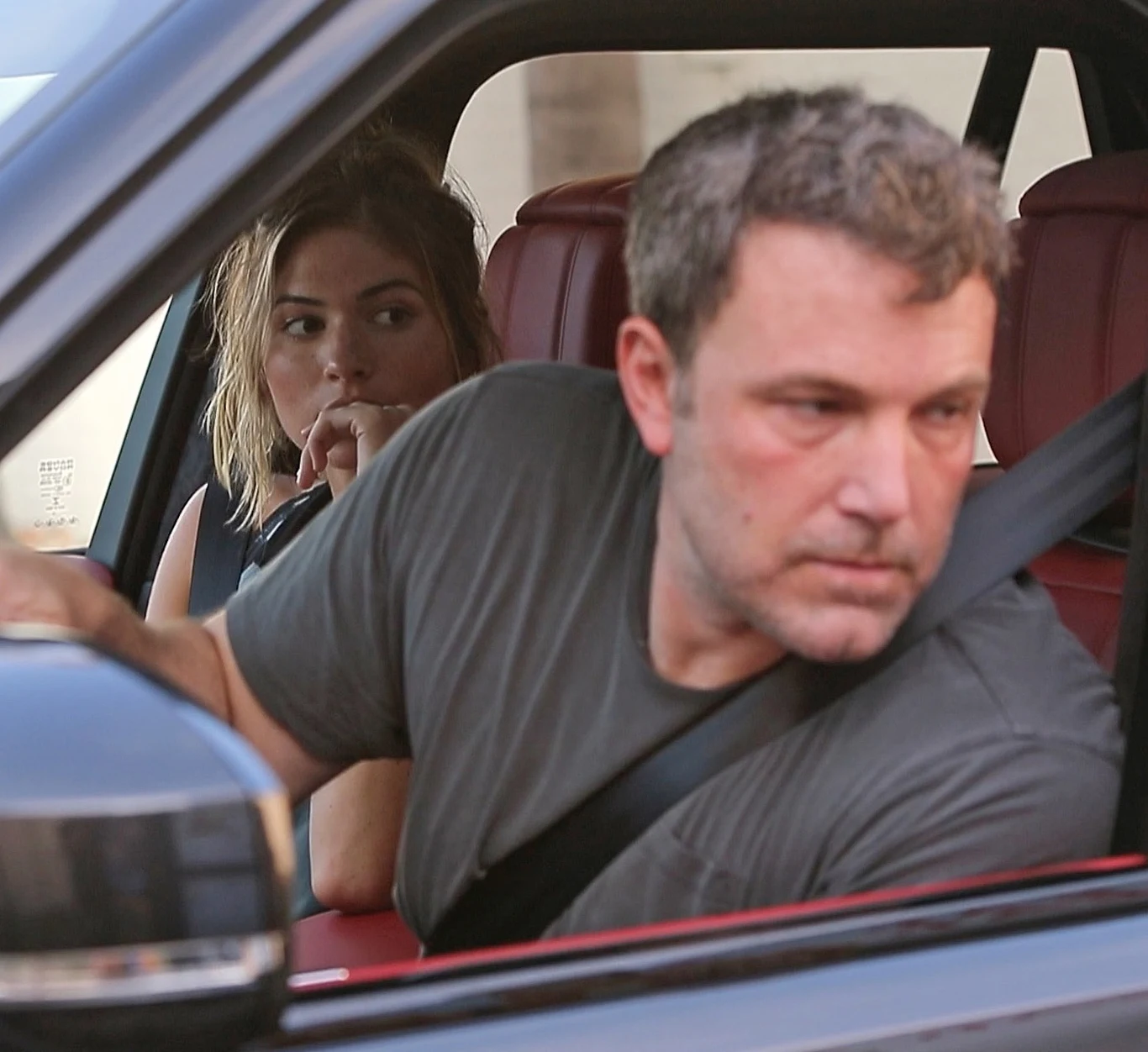 Ben Affleck i Shauna Sexton przyłapani razem w samochodzie Ben Affleck i Shauna Sexton przyłapani razem w samochodzie