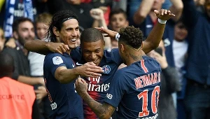 Neymar, Kylian Mbappe i Edinson Cavani w meczu z Angers