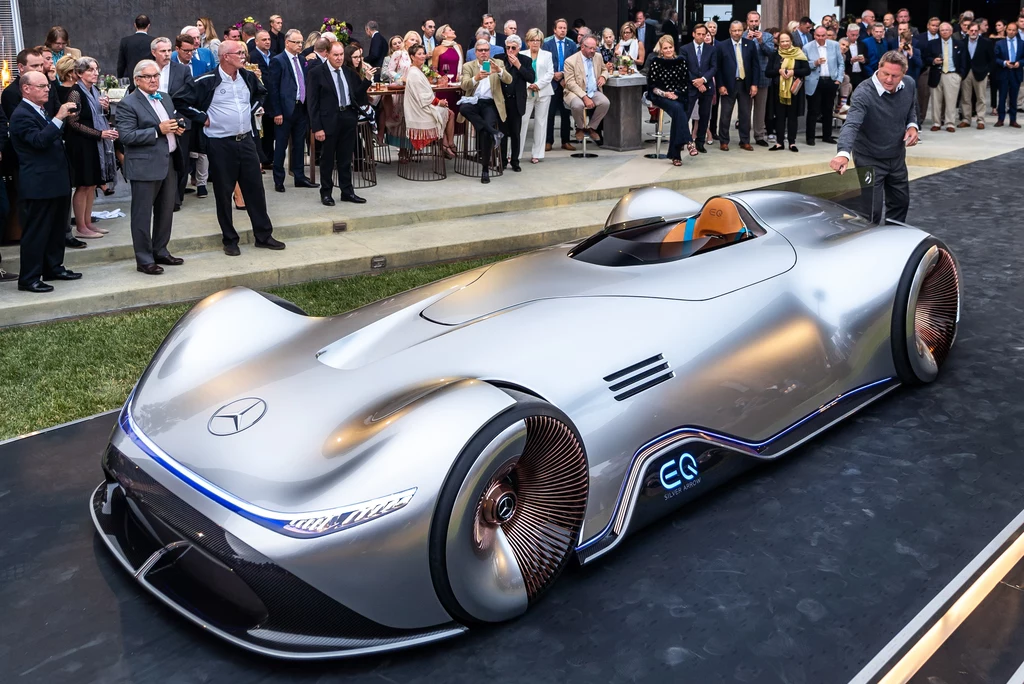 Mercedes Vision EQ Silver Arrow