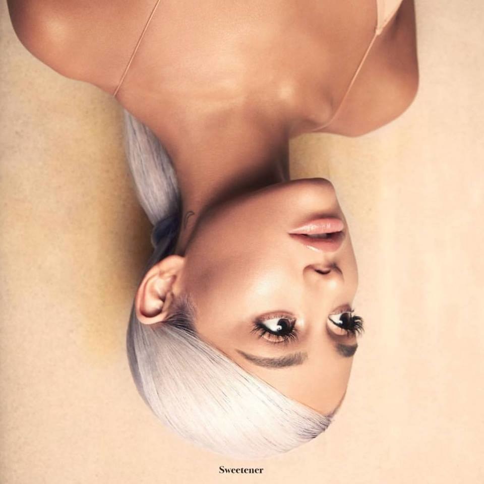 Ariana Grande na okładce płyty "Sweetener"