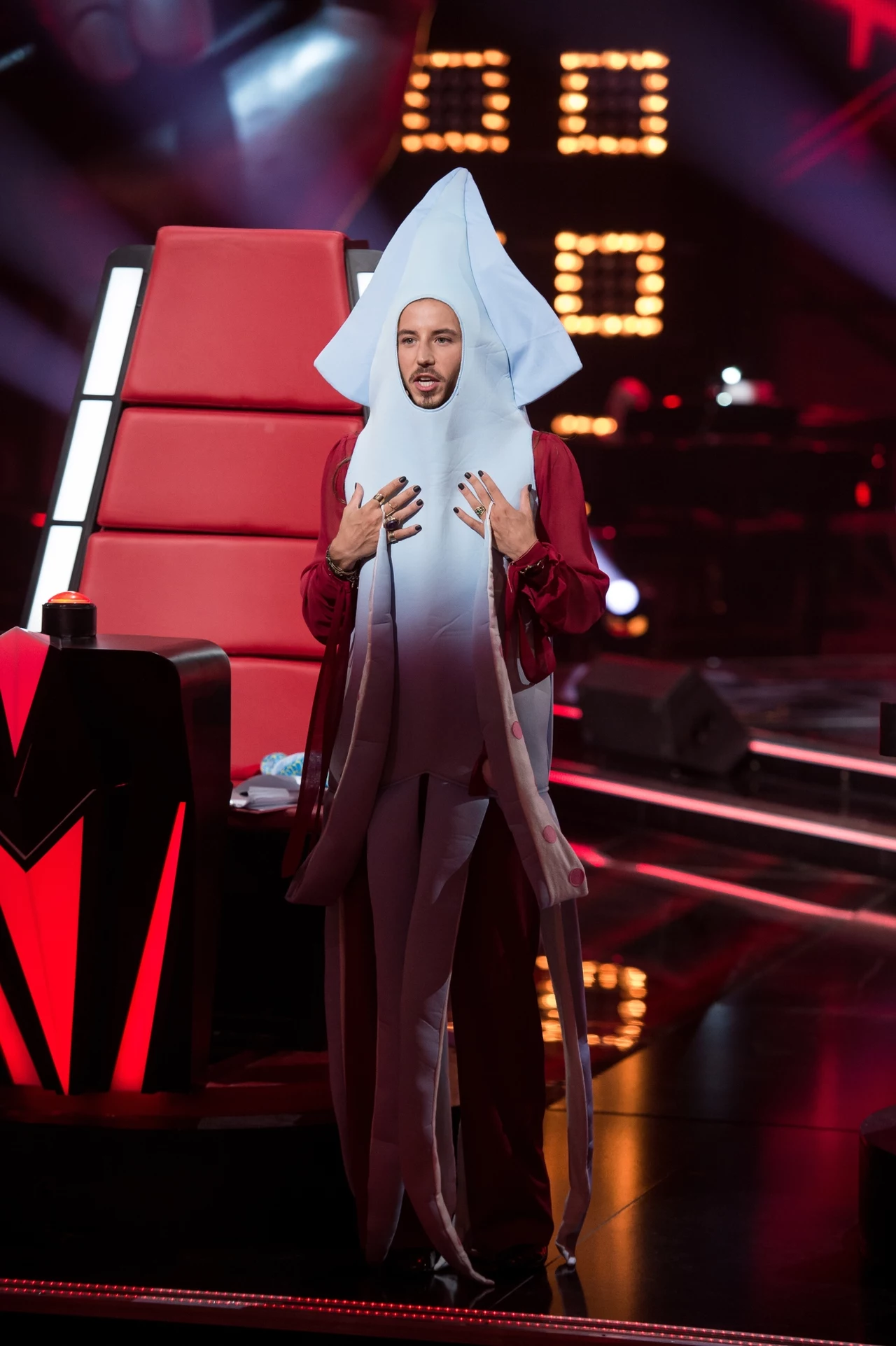 Michał Szpak w stroju kalmara