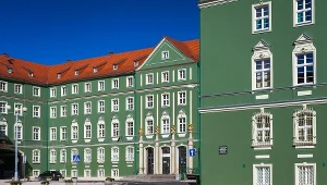 Szczeciński urząd miasta zwany "Szpinakowym Pałacem"