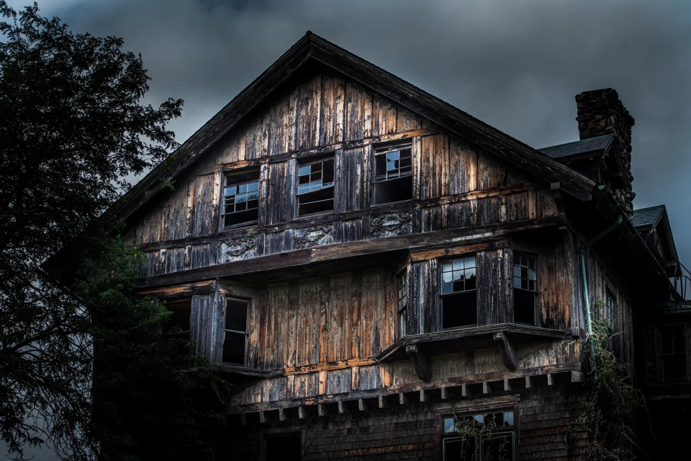 Kto decyduje się na wynajęcie nawiedzonego domu lub mieszkania? Sytuacja materialna mieszkańców Hongkongu często do tego zmusza. Inni wybierają je celowo Kto decyduje się na wynajęcie nawiedzonego domu lub mieszkania? Sytuacja materialna mieszkańców Hongkongu często do tego zmusza. Inni wybierają je celowo