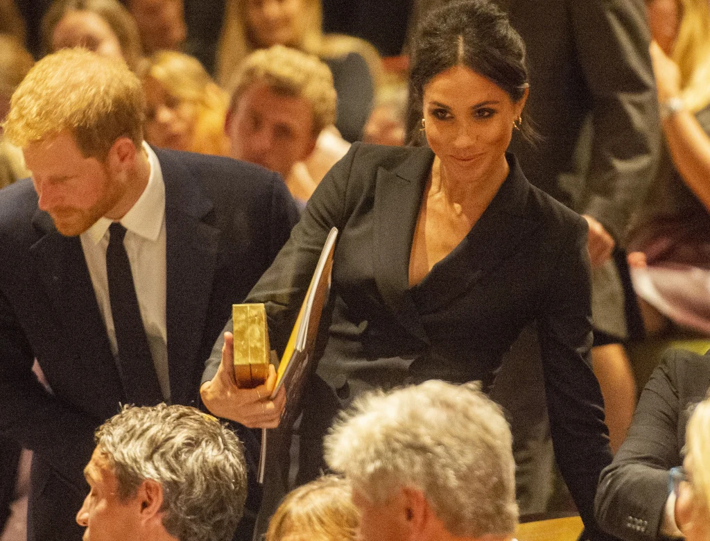 Książę Harry i Meghan Markle na premierze musicalu