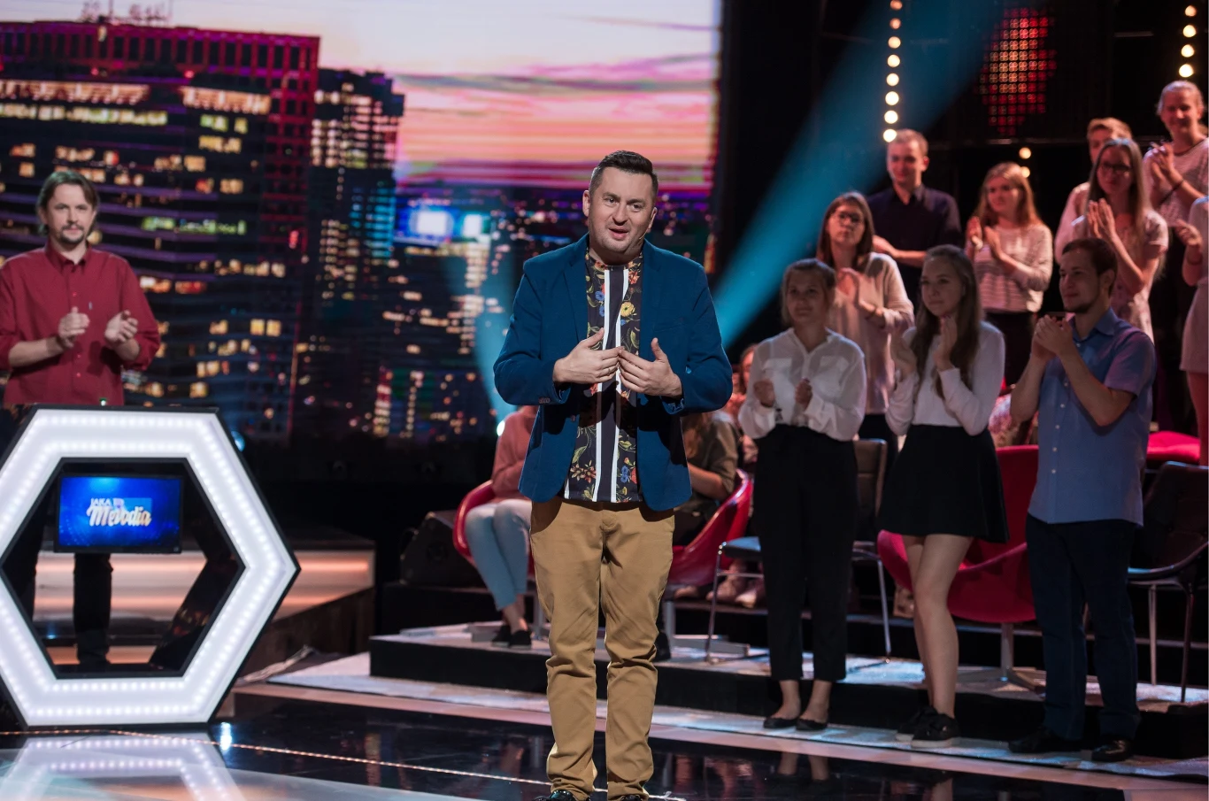 Wielkie przeboje w programie wykonywać będą najpopularniejsze gwiazdy sceny: m.in. Fun Factory, Natasza Urbańska, Cleo, Blue Cafe, Filip Lato, Szymon Chodyniecki, Zouzy, Red Lips, Ola Szwed, Marek Kaliszuk i Lena Zuchniak.