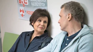 Maria będzie towarzyszyła Arturowi podczas badań w klinice neurologicznej