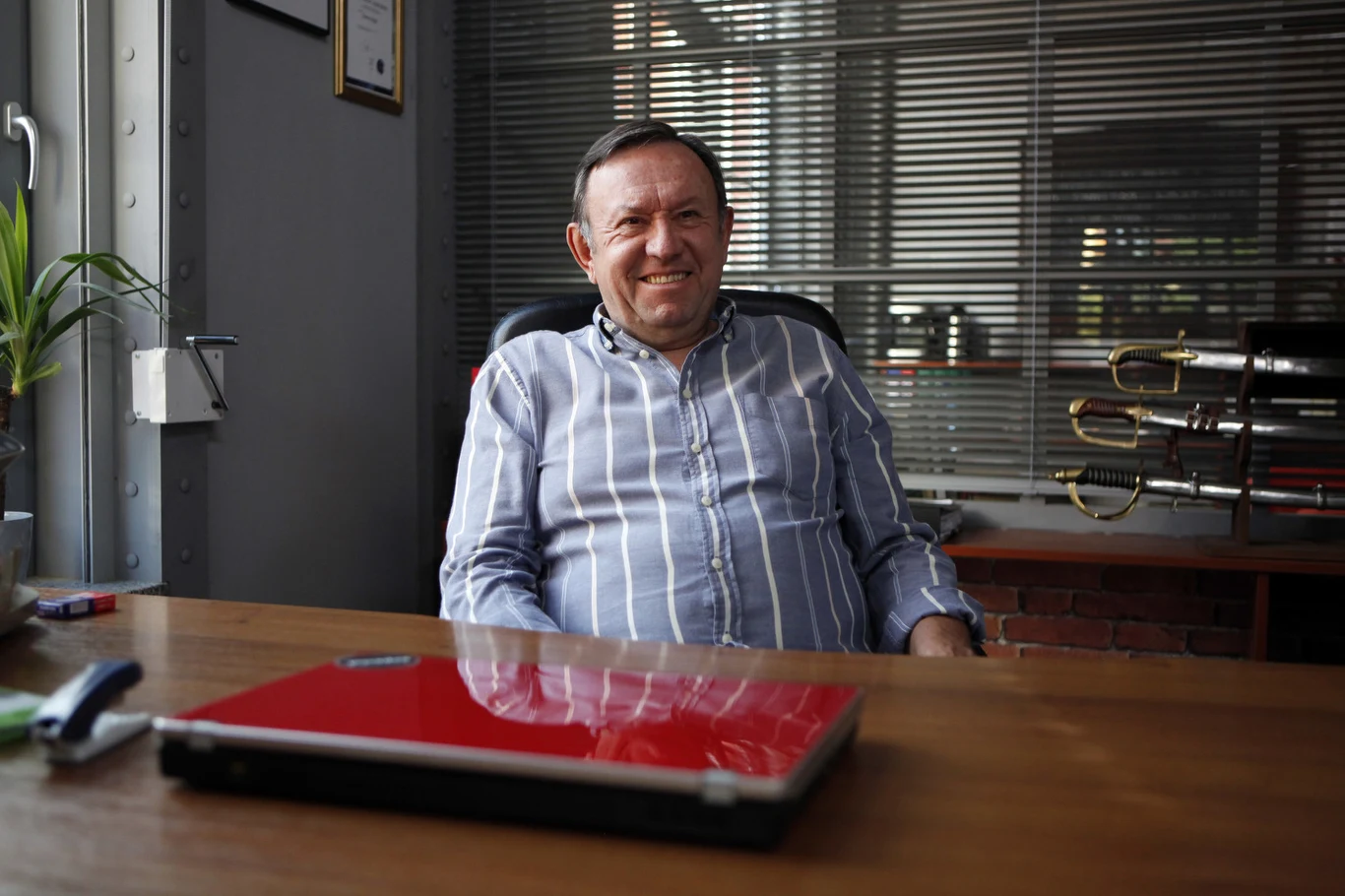 Zbigniew Buczkowski na planie serialu „Lombard. Życie pod zastaw” Zbigniew Buczkowski na planie serialu „Lombard. Życie pod zastaw”