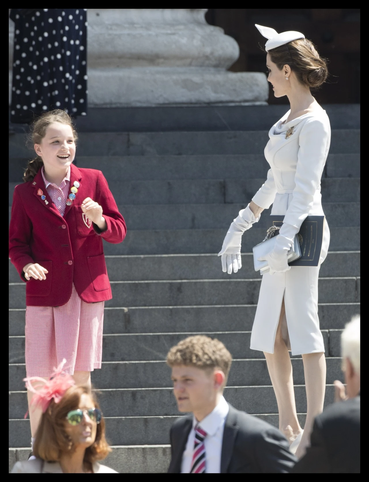 Jolie jest przerażająco chuda! Nawet ubrania już tego nie są w stanie ukryć! Jolie jest przerażająco chuda! Nawet ubrania już tego nie są w stanie ukryć!