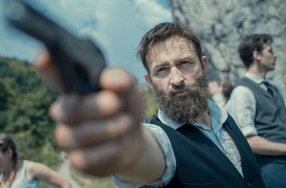 W listopadzie 2019 Szyca zobaczymy w roli młodego Józefa Piłsudskiego w biograficznym filmie w reżyserii Michała Rosy.

Aktor we wpisie na Instagramie zapewnia, że "Piłsudski" opowie "nie [o] dziadku i wielkim wodzu ale człowieku pełnym emocji i pasji, bliskim depresji i śmierci, terroryście rzucającym bomby i napadającym na pociągi, liczącym głównie na siebie, często egoiście, kochającym gorąco i namiętnie mężczyźnie z wizją kraju który kochał ponad wszystko".