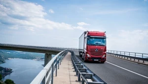 Nowy Mercedes Actros z częściowo zautomatyzowaną jazdą 