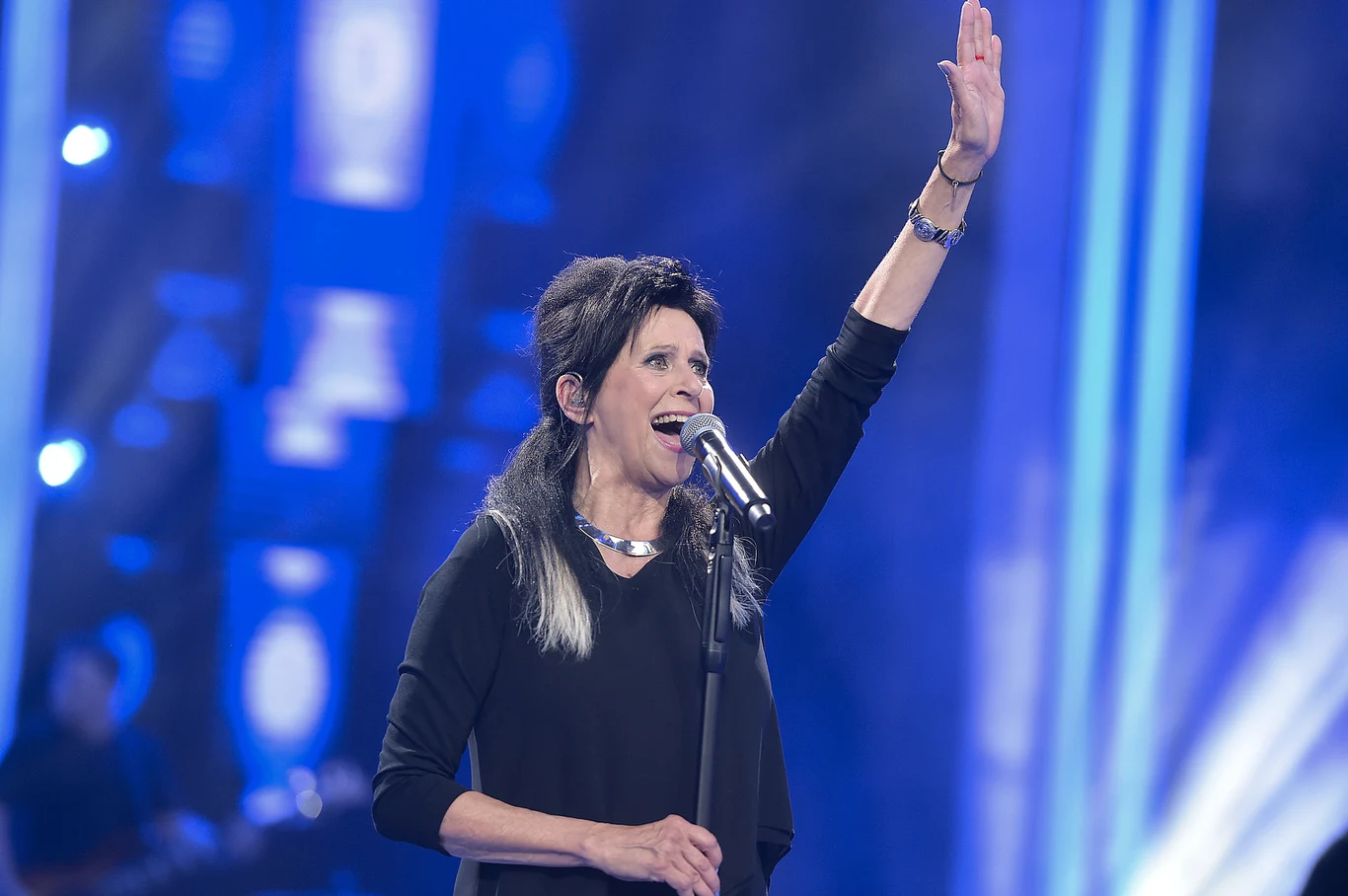 Wanda Kwietniewska stoi na czele grupy Wanda i Banda Wanda Kwietniewska stoi na czele grupy Wanda i Banda