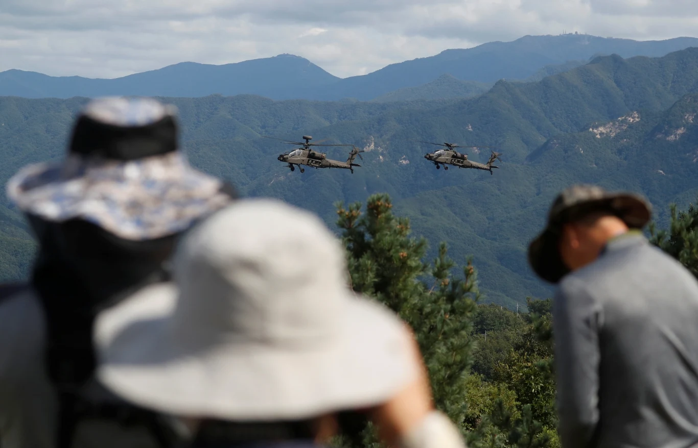 Śmigłowce AH-64 Śmigłowce AH-64