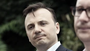 "Prywatne firmy mogą przekazywać darowizny na cele społeczne i nie muszą podawać ich wysokości" - odpowiedział Gibała