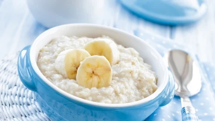 ​Owsianka odchodzi do lamusa. W 2026 będzie królowało to śniadanie bez glutenu i nabiału