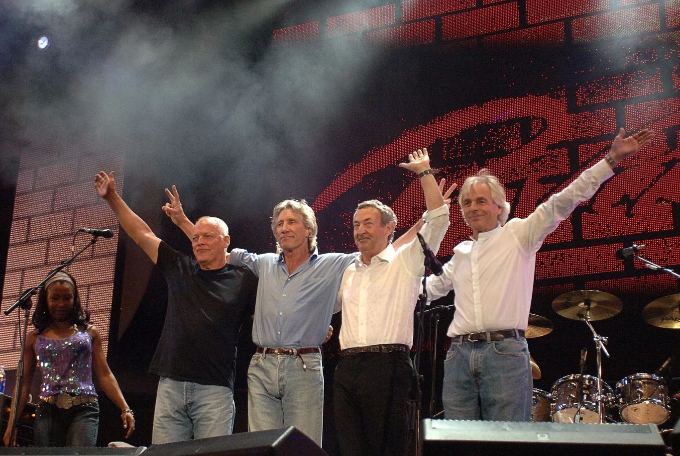 Pink Floyd po raz ostatni razem w tym składzie: od lewej David Gilmour, Roger Waters, Nick Mason i Rick Wright. Londyn, 2 lipca 2005 r. Pink Floyd po raz ostatni razem w tym składzie: od lewej David Gilmour, Roger Waters, Nick Mason i Rick Wright. Londyn, 2 lipca 2005 r.