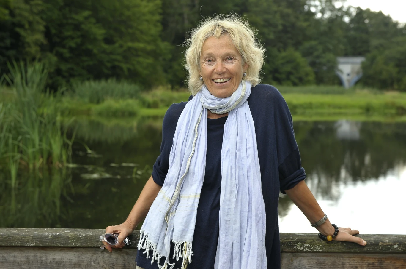 Małgorzata Braunek na planie serialu "Życie nad rozlewiskiem" Małgorzata Braunek na planie serialu "Życie nad rozlewiskiem"