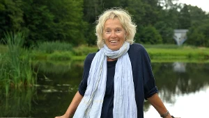 Małgorzata Braunek na planie serialu "Życie nad rozlewiskiem"