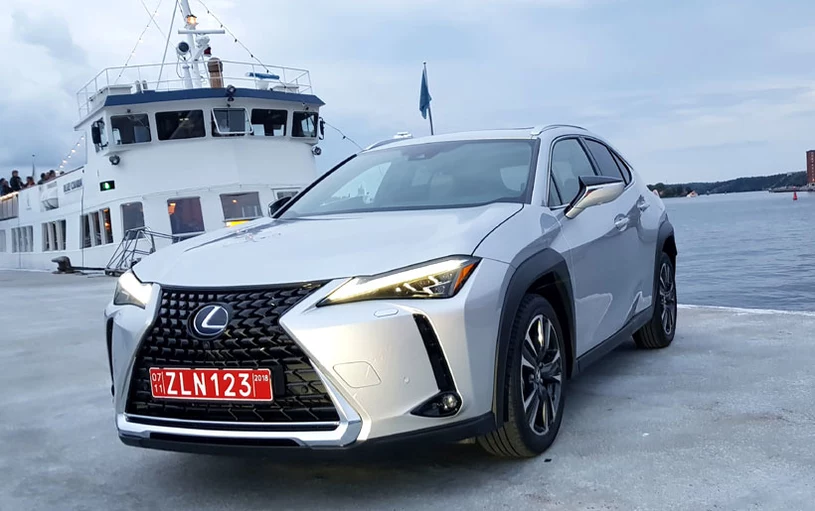 Lexus UX