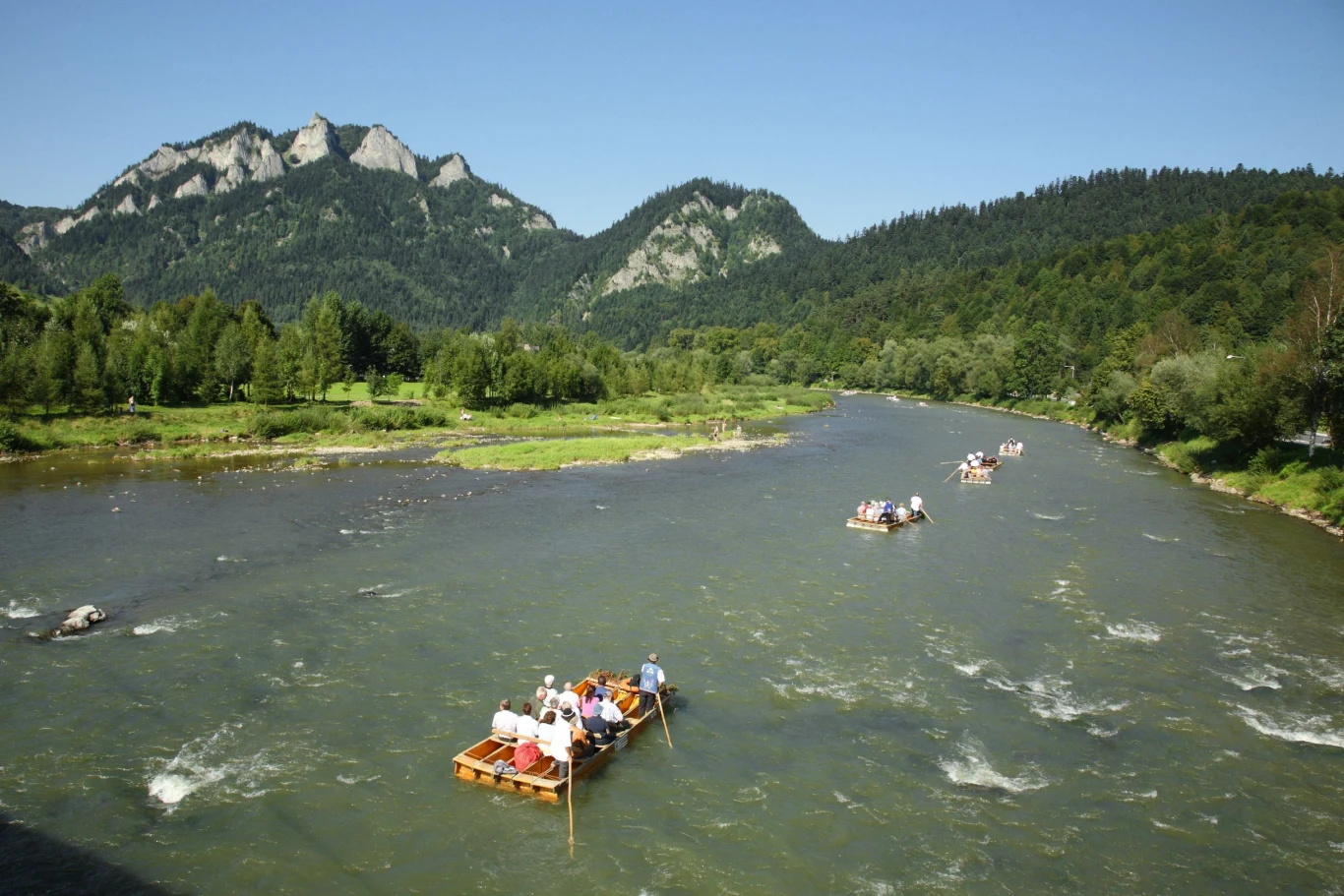 Spływ Dunajcem to jedna z największych atrakcji turystycznych Małopolski