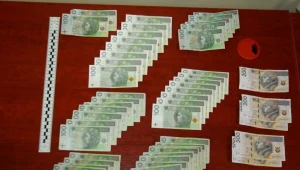 Zabezpieczone przez policję sfałszowane banknoty 