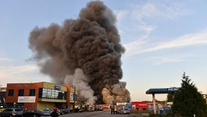 Pożar na składowisku złomu w Szczecinie