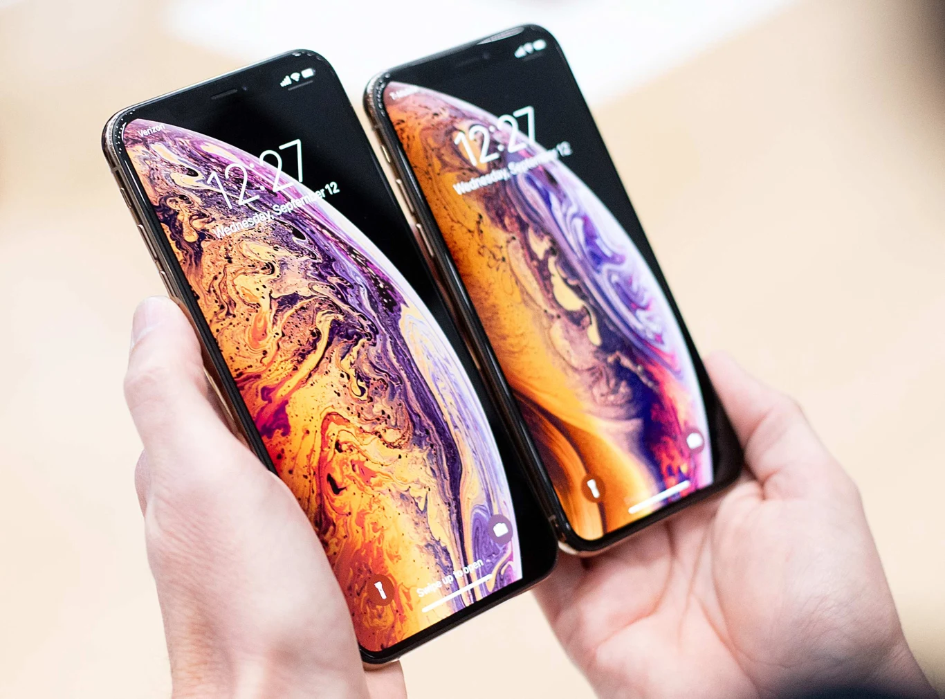 iPhone Xs Max (z lewej) i Xs - 21 września to światowy debiut tych modeli iPhone Xs Max (z lewej) i Xs - 21 września to światowy debiut tych modeli