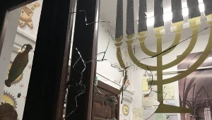Atak na synagogę w Gdańsku. Policja opublikowała film z monitoringu