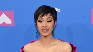 Cardi B i Pardison Fontaine w teledysku "Backin' It Up"