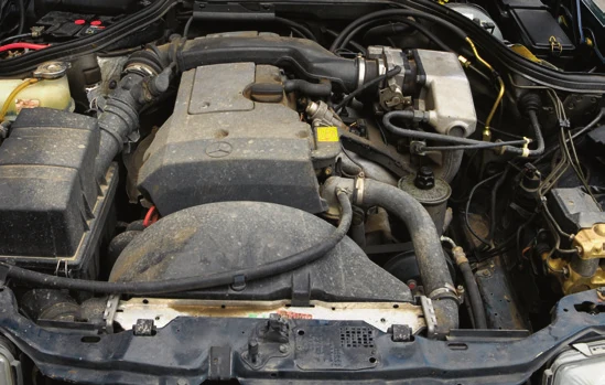 Nowszy 2.2 na papierze jest niewiele lepszy, ale w rzeczywistości napędza C124 sprawniej i mniej pali.