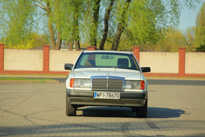 Mercedes C124 (1987-1996)