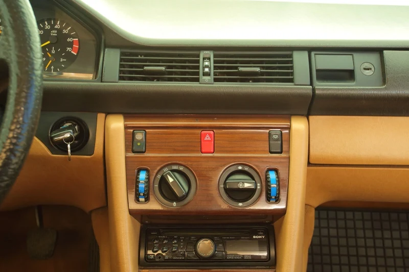 Mercedes C124 (1987-1996)