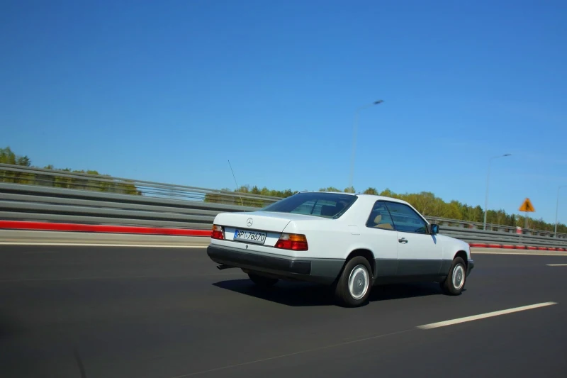 Mercedes C124 (1987-1996)