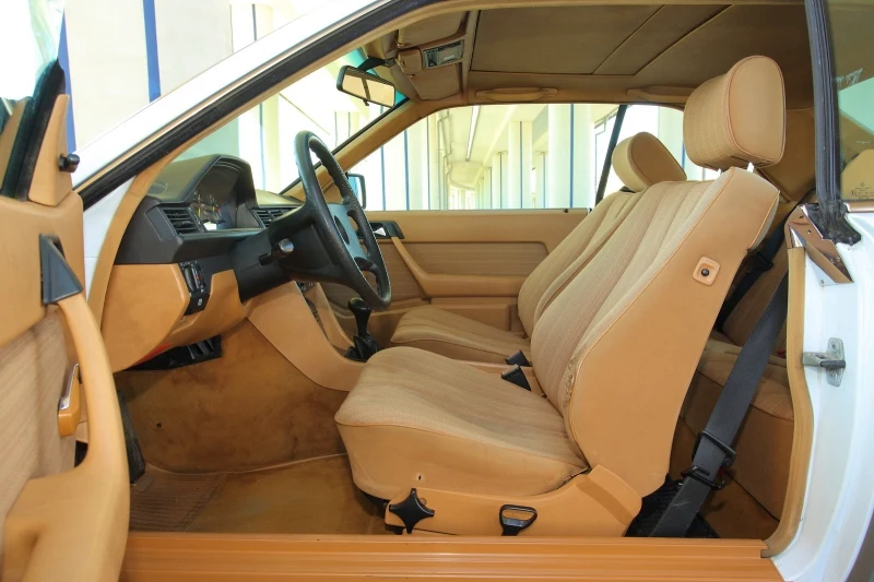 Mercedes C124 (1987-1996)