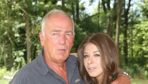 Samotność jest słabym "wynalazkiem" - przekonuje Karol Strasburger. Partnerką aktora jest młodsza o 38 lat Małgorzata Weremczuk