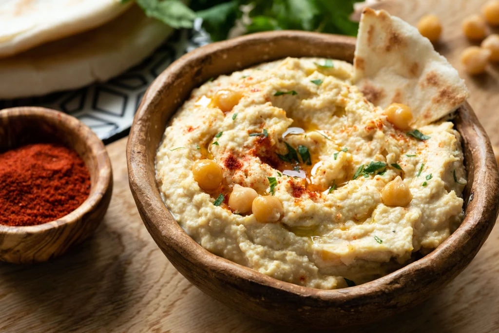 Hummus to świetny dodatek do pieczywa