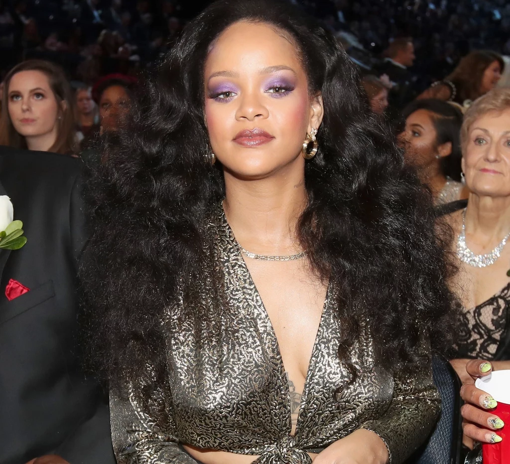 Rihanna w najmodniejszej szmince sezonu 