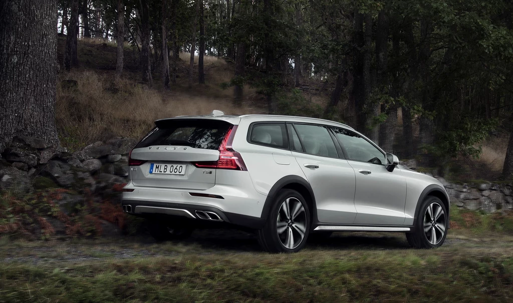 Volvo V60 Cross Country 