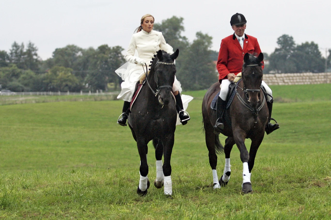 Karolina i Piotr Kraśkowie w dniu ślubu, 2008 rok Karolina i Piotr Kraśkowie w dniu ślubu, 2008 rok