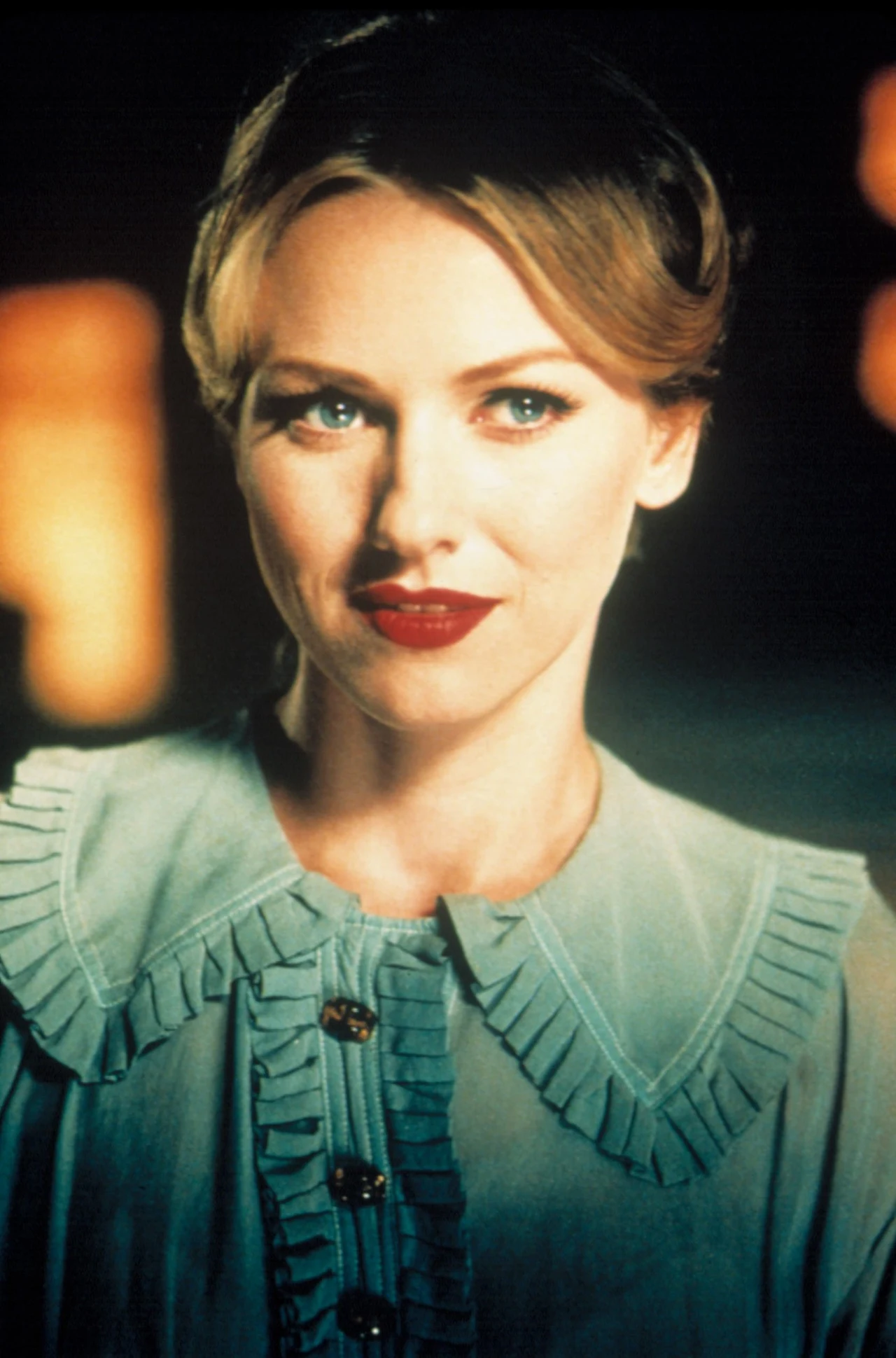 Przełomem w jej aktorskiej karierze okazała się rola w psychologicznym thrillerze Davida Lyncha "Mulholland Drive" (2001).  Wcieliła się w nim w... marzącą o karierze aktorskiej naiwną Betty, która wdaje się w erotyczną relację z poznaną przypadkiem Ritą (Laura Harring). Reżyser zdecydował się na angaż Watts na podstawie jej fotografii; nigdy wcześniej nie widział aktorki na ekranie.
