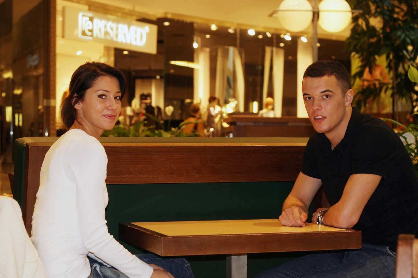 Listopad 2008, Warszawa. Dawid Janczyk z ówczesną dziewczyną, obecną żoną Listopad 2008, Warszawa. Dawid Janczyk z ówczesną dziewczyną, obecną żoną