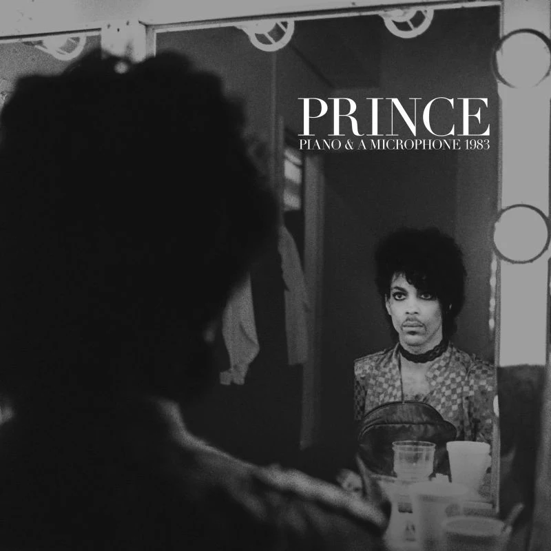 Prince na okładce płyty "Piano & A Microphone 1983"