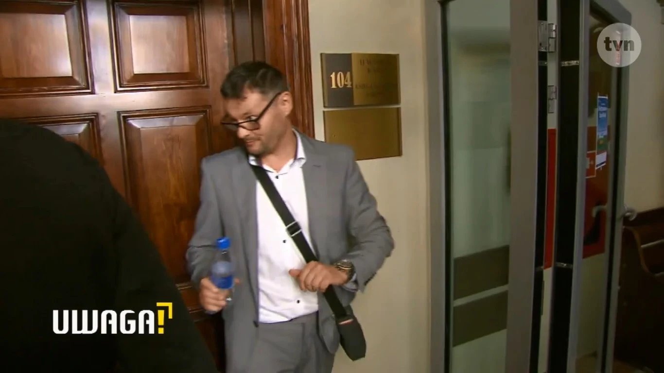 Mariusz P. nie chciał komentować sprawy. Wychodził z sali rozpraw wyraźnie zdenerwowany! Mariusz P. nie chciał komentować sprawy. Wychodził z sali rozpraw wyraźnie zdenerwowany!