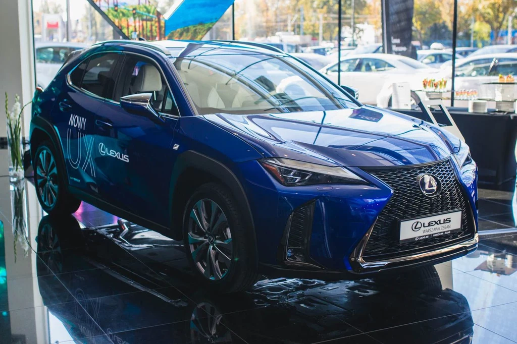 Lexus UX