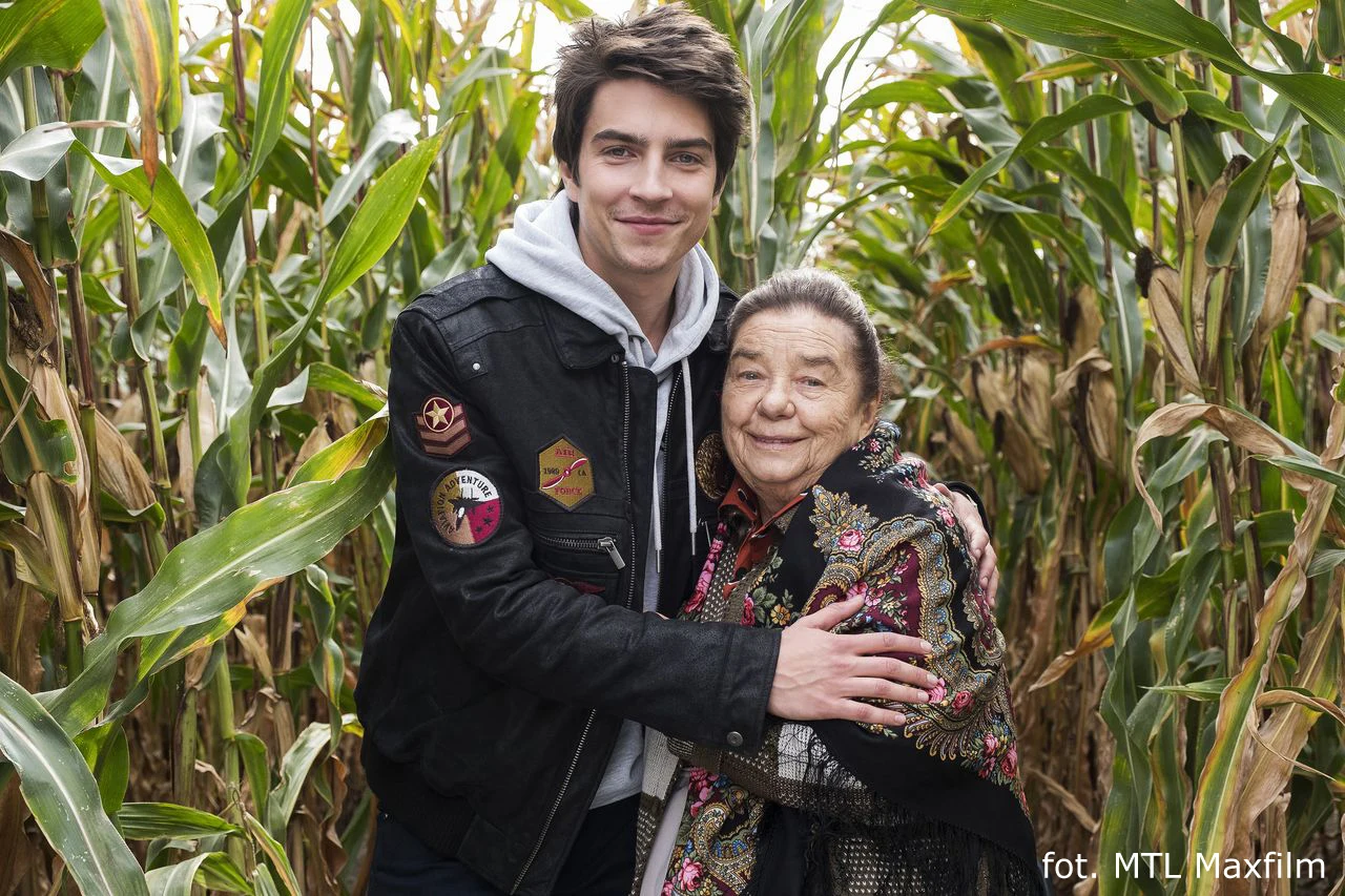 Pod koniec września rozpoczęły się zdjęcia do filmu "Miszmasz, czyli Kogel-mogel 3". Autorką scenariusza jest Ilona Łepkowska, która była odpowiedzialna także za poprzednie dwie części tej kultowej komedii.  „Miszmasz” będzie kontynuacją historii sprzed 30 lat, a widzowie  zobaczą jak potoczyły się losy bohaterów po latach politycznej transformacji i społecznych przemian w Polsce. 