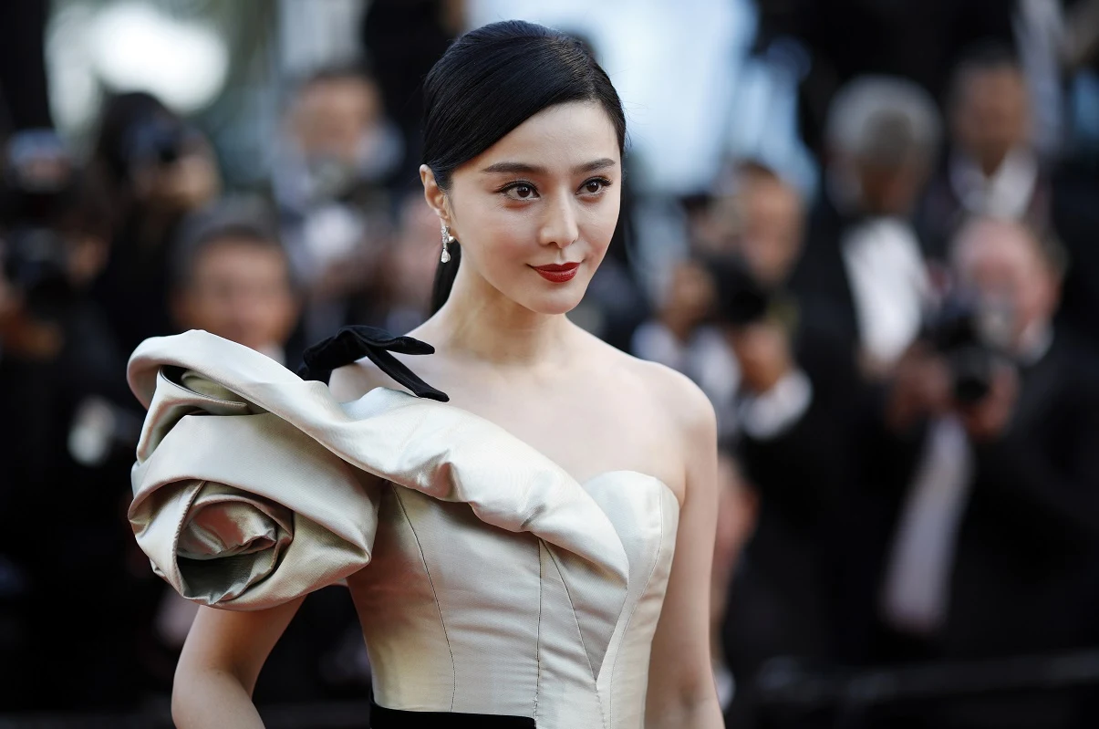 Fan Bingbing jest oskarżona o przestępstwa podatkowe Fan Bingbing jest oskarżona o przestępstwa podatkowe