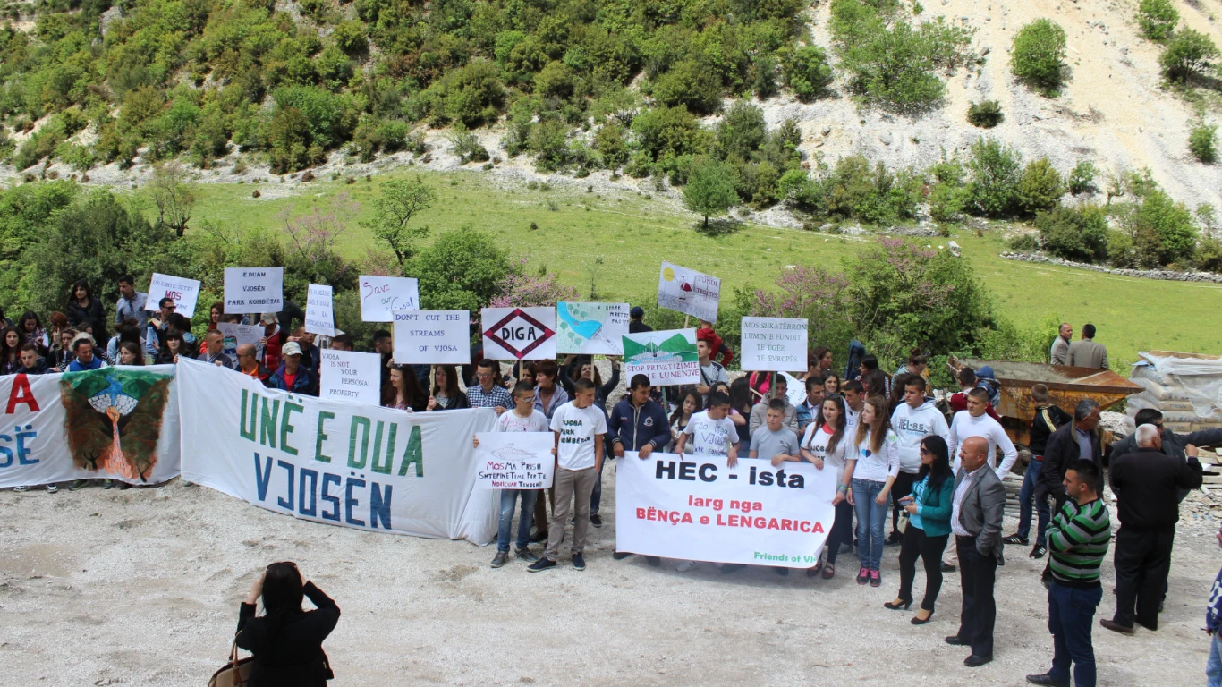 Kadr z filmu "Free Flow" Kadr z filmu "Free Flow"