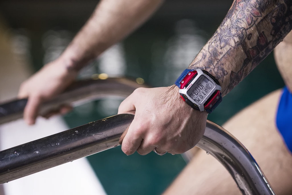 Timex Command Shock X Red Bull Cliff Diving