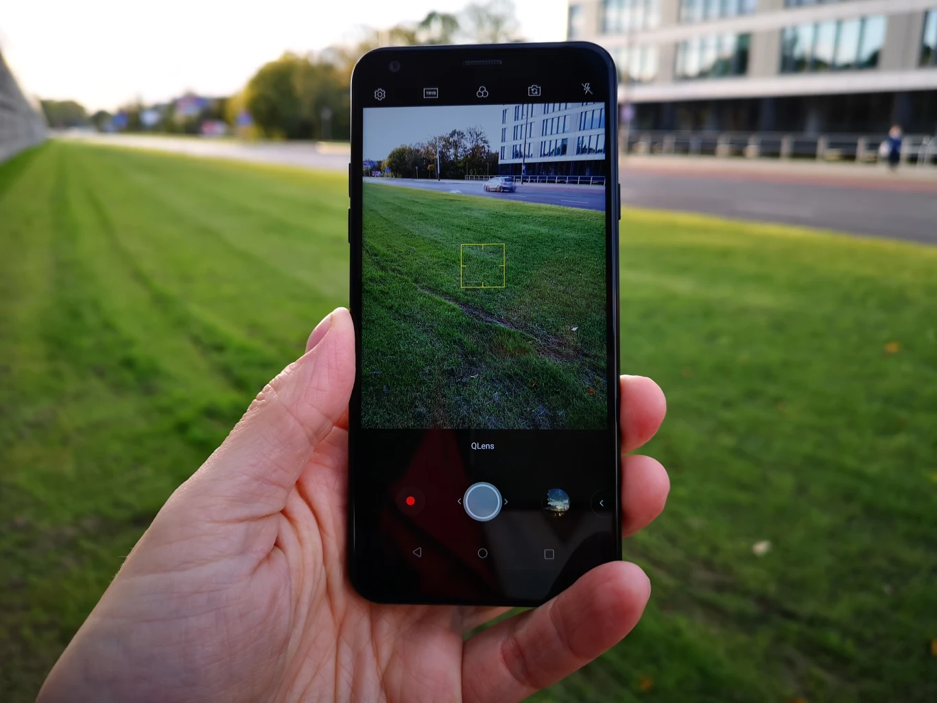 LG Q7 LG Q7