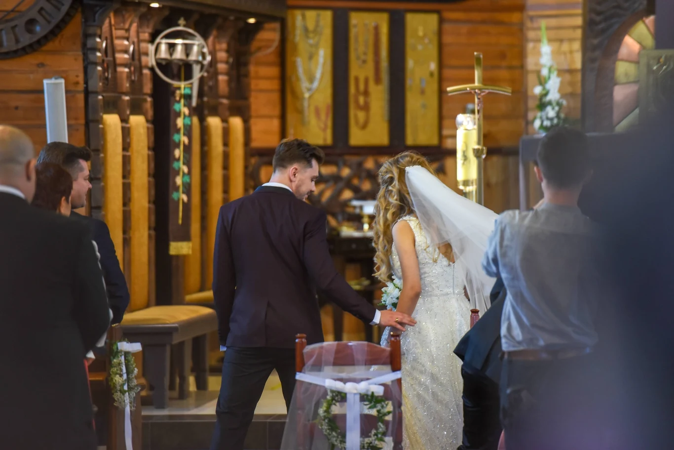 Daniel i Ewelina przed ołtarzem Daniel i Ewelina przed ołtarzem